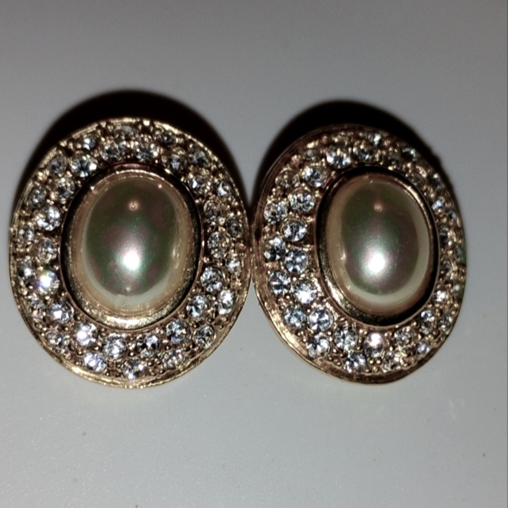 Vintage Roman Elegant Faux Pearl and Crystal Clip On Earrings
